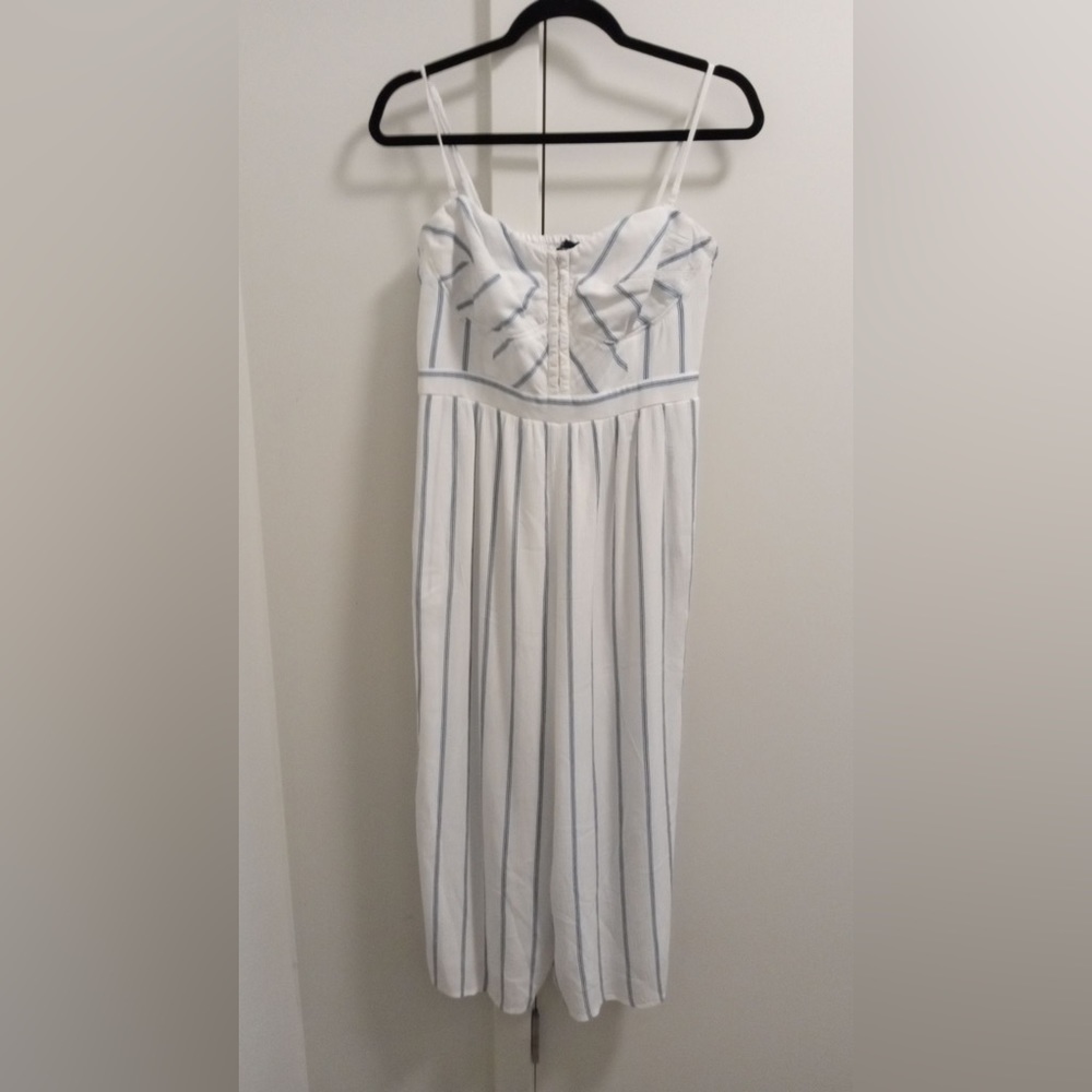 White & blue Halter stripped cropped  leg jumper w/ adjustable straps